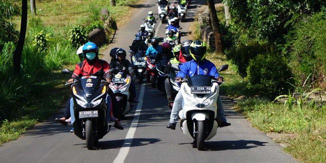 3 Cara Berkendara Sepeda Motor Hemat Bahan Bakar Otosia Com