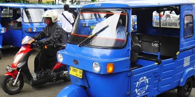 Operator Bajaj Jakarta Keluhkan Sulit Dapatkan Bbg Ini Sebabnya Otosia Com