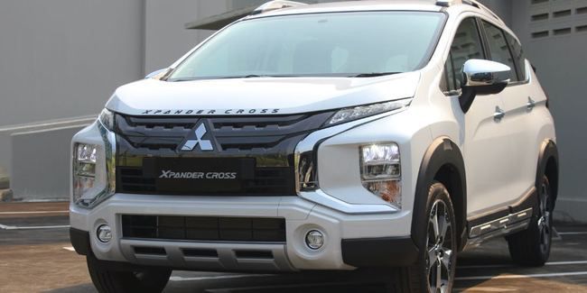 Lebih Tinggi Dan Lebar Xpander Cross Lebih Boros Dari Xpander Mpv Otosia Com