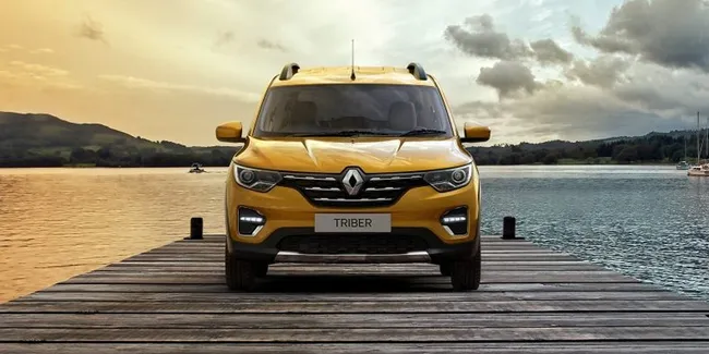Harga Beda Tipis Pilih Renault Triber Atau Toyota Calya Otosia Com