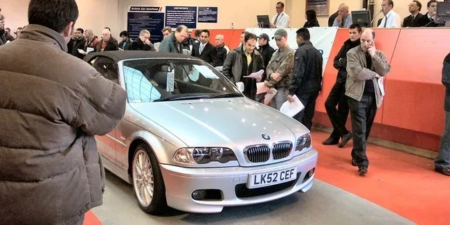 Memahami Tips Jual Beli Mobil Bekas Di Pelelangan Otosia Com Memahami Tips Jual Beli Mobil Bekas Di Pelelangan Otosia Com