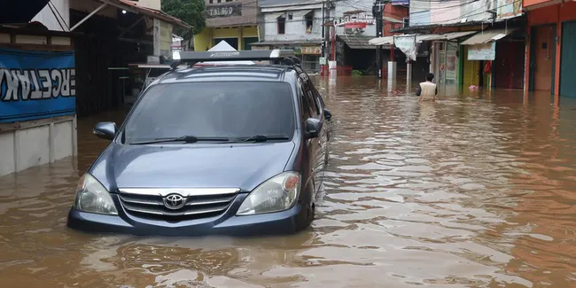 Servis Mobil Terendam Banjir Berapa Biayanya Otosia Com