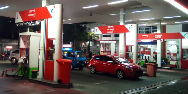 Per Hari Ini Harga Pertamax Dan Pertamax Turbo Turun Otosia 