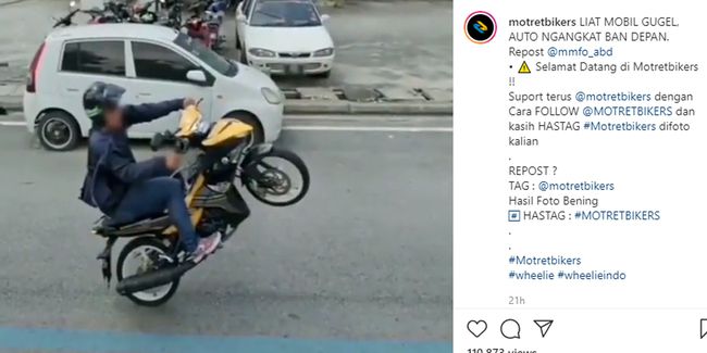 seorang pemotor tertangkap kamera