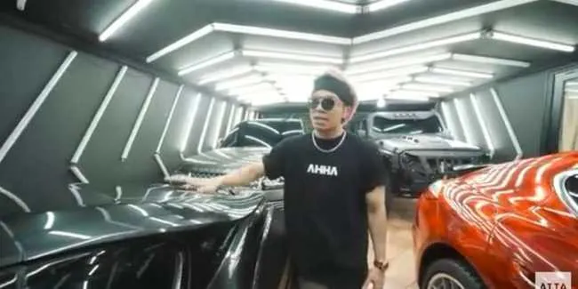 Ada Lamborghini Hingga Harley Davidson Di Garasi Atta Halilintar Bikin Ayu Ting Ting Heboh Otosia Com