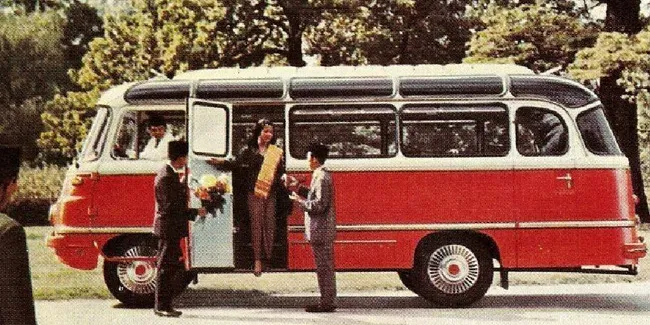 Biar Enggak Lupa Ini 9 Potret Bus Robur Yang Melegenda Di Jakarta Otosia Com