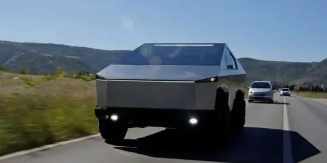Ford Raptor Disulap Jadi Tesla Cybertruck Tampilannya Curi Perhatian Otosia Com