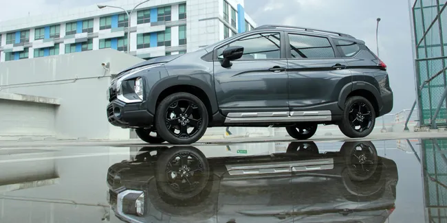 Mitsubishi Rilis Xpander Cross Rockford Fosgate Black Edition Harga 304 7 Juta Otosia Com