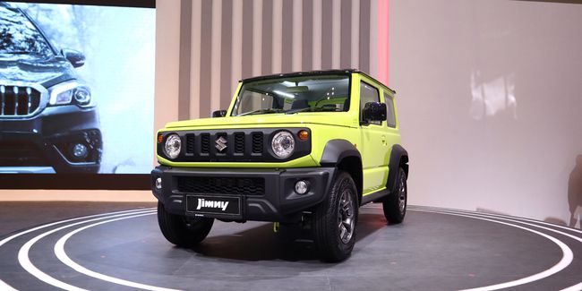 Mobil jimny baru