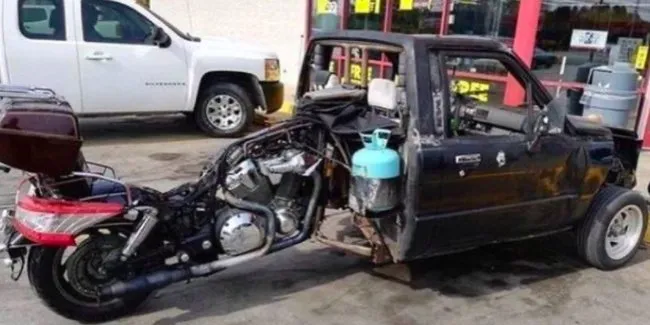 20 Potret Nyeleneh Hasil Modifikasi Sepeda Motor Pakai Sparepart Mobil Otosia Com