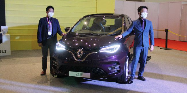 Renault Boyong Mobil Listrik Zoe Ke Iims Hybrid Kapan Mulai Dijual Otosia Com