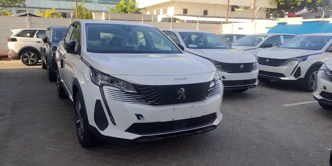 Harga Mulai Rp 590 Juta Varian Active New Peugeot 3008 Dan 5008 Mendarat Di Indonesia Otosia Com