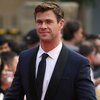 Saat Pulang Kampung, Chris Hemsworth Beli Tiket 'AVENGERS: ENDGAME' Sendiri