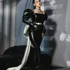 10 Fashion Sandrinna Michelle yang Jadi Sorotan