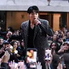 Jungkook BTS Beri Kejutan Tampil di Times Square New York