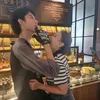 Potret Rossa Dengan Anaknya