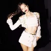 Foto Lisa BLACKPINK Makin Cantik dan Pede Pamer Jidat