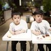 Mikhael dan Raphael Moeis