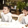 Mikhael dan Raphael Moeis