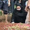 Pemakaman Ayah Ria Ricis - Oki Setiana Dewi
