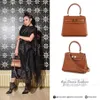 fashion seleb, fashion ayu dewi, harga tas ayu dewi