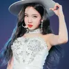 Idol K-Pop Bermata Tajam