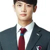 idol with golden ratio
