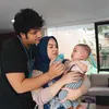 Ammar Zoni Irish Bella Momong Bayi Kembar Syahnaz