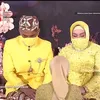 Potret sungkeman Lesti yang berurai air mata.