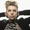10 Penyanyi Yang Sempat Diidentikkan Dengan Justin Bieber