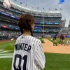 aespa Lempar First Pitch di Laga New York Yankees