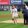 aespa Lempar First Pitch di Laga New York Yankees