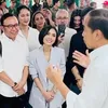 Artis Nyobain LRT Bersama Presiden RI