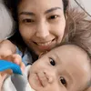 Ayu Dewi Momong Anak