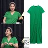 Kembali Nagita Slavina terlihat begitu cantik dalam balutan dress hijau panjang. Outfit yang satu ini juga keluaran brand Zara.