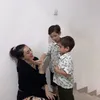 Celine Evangelista Antar Anak Sekolah