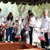 Chloe di Pemakaman Ibunda Jonas Rivanno