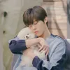 Dda Dda anjing peliharaan Kim Wooseok