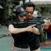 Febby Rastanty belajar menembak
