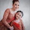Gaya Anak Artis Saat Ikut Kondangan