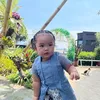Xarena Anak Siti Badriah pakai kebaya