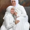 Potret Lesti bersama Ibunda.