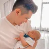 Hot Daddy Irwansyah Gendong Baby Ukkasya