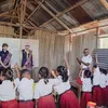 Luna Maya Bantu Pembangunan Sekolah
