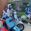 Nathalie Holscher Sunmori Naik Vespa