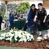 Proses Pemakaman Ricky Siahaan