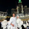 Roger Danuarta dan Cut Meyriska Umrah