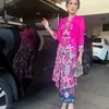 Ussy Sulistiawaty Cantik Pakai Kebaya