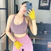 Wika Salim Pakai Baju Ketat