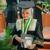 Nabila Maharani Wisuda Lulus Kuliah